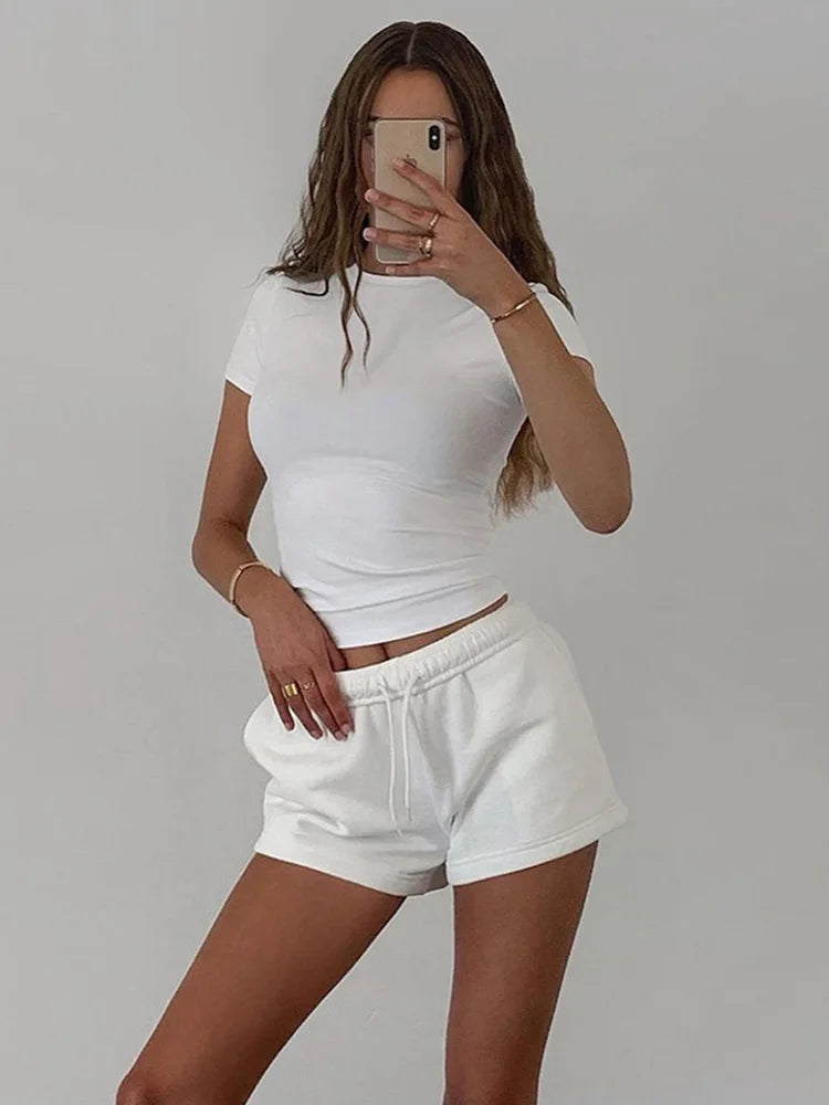 Kortærmet T-shirt til Kvinder, Blød Crop Top i 100% Bomuld – Enkel og Alsidig Design til Sommerbrug 6