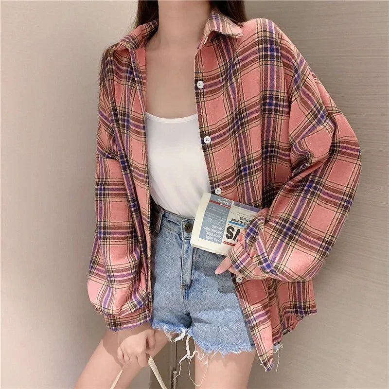 Plaid Skjortebluse Dame i Løs Pasform – Langærmet Vintage Bluse i Blå, Hvid, Grøn, Brun, Gul, Orange 9