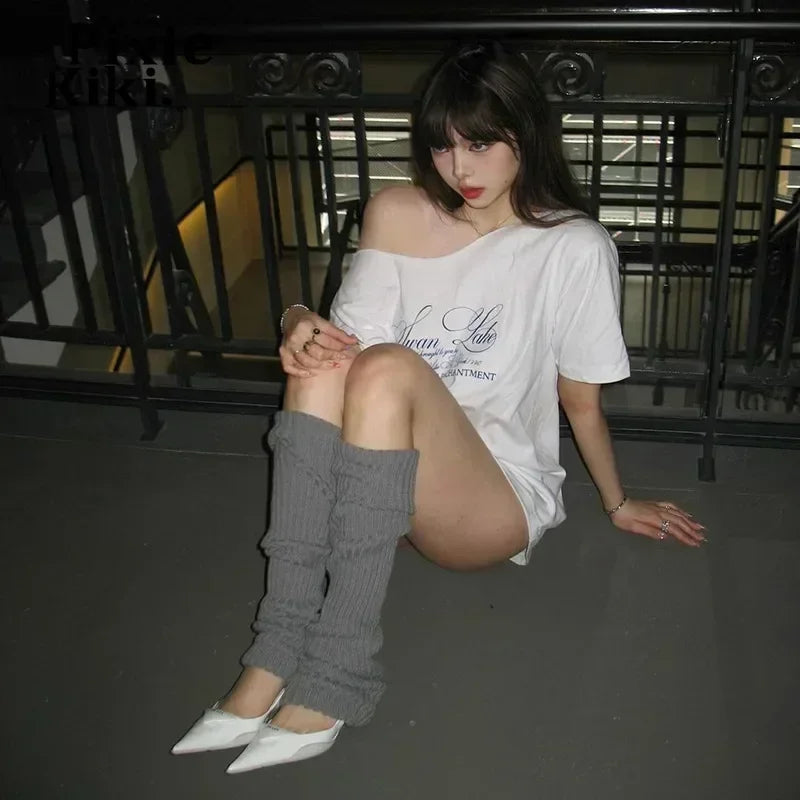 Oversized Hvid T-Shirt til Kvinder med Brede Skuldre og Grafisk Print – Blød og Åndbar Sommermode 3