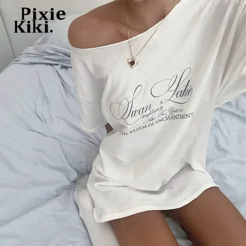 Oversized Hvid T-Shirt til Kvinder med Brede Skuldre og Grafisk Print – Blød og Åndbar Sommermode 5