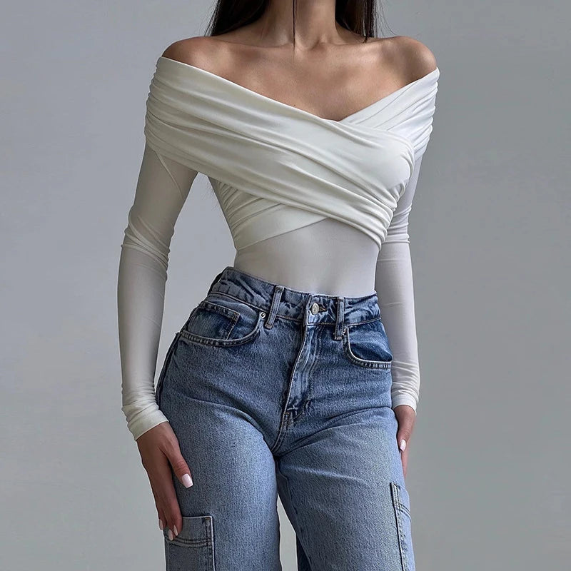 Rød Backless Bodysuit til Kvinder med Langærmer – Slankende Corset Design i Blødt Strikket Materiale 5