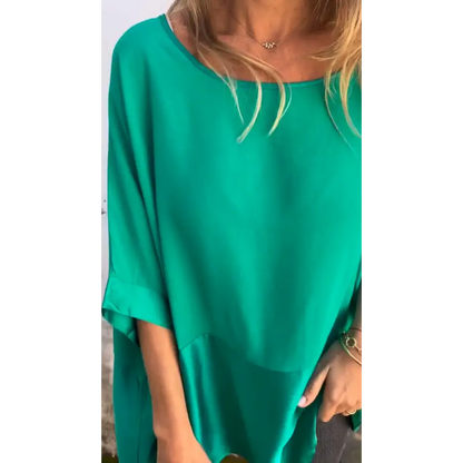 Emma Kvindelig Bluse Med Rund Hals